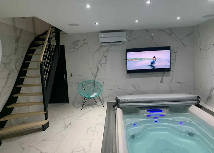 Grange&lodge Couette-café Chavelot